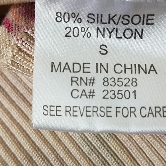 Easel Cherry Print Cardigan - Picture 4 of 8